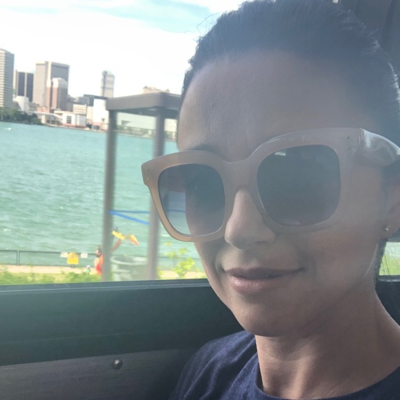 Meet your Posher, Anna - Picture 1 of 1